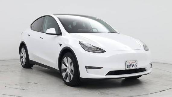 TESLA MODEL Y 2021 5YJYGDEE8MF296595 image
